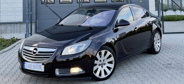 Opel Insignia 2.0 CDTI Active (Automata) /// OP...