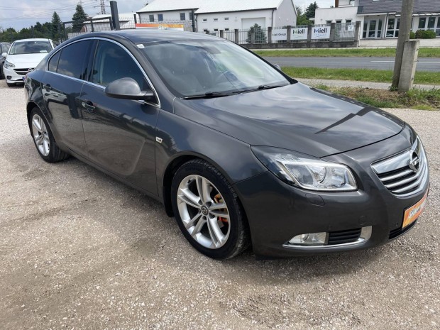 Opel Insignia 2.0 CDTI Cosmo Friss Olajcsere ÖS...