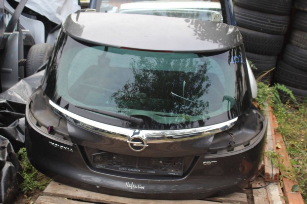 Opel Insignia A csomagtr ajt resen szlvdvel (202.)