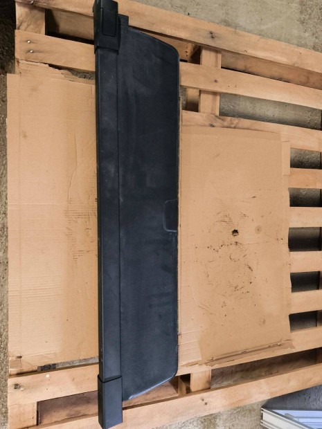 Opel Insignia A csomagt�r rol�