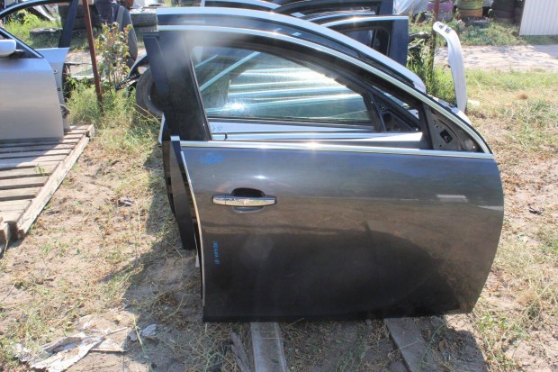 Opel Insignia A jobb első ajtó komplett(1300.)