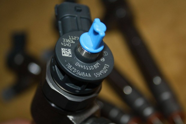 Opel Insignia B 2.0 CDTI 55491093 Porlaszt� 0445110809