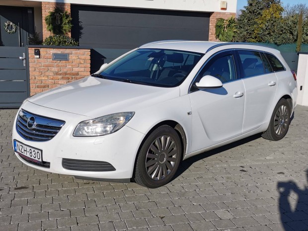 Opel Insignia Sports Tourer 1.6