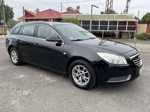 Opel Insignia Sports Tourer 1.6