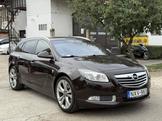 Opel Insignia Sports Tourer 2.0 CDTI AWD Cosmo...
