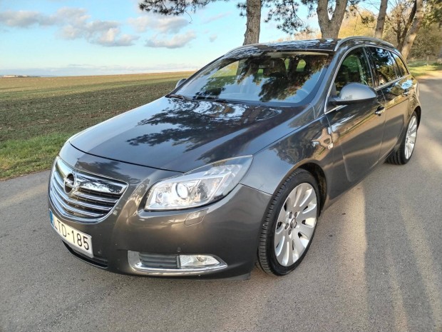 Opel Insignia Sports Tourer 2.0 CDTI Cosmo Magy...