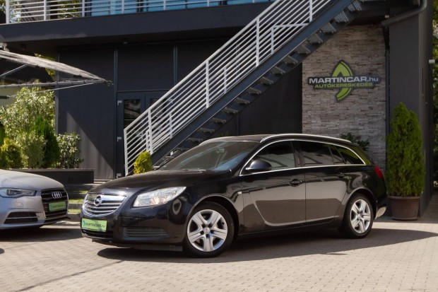 Opel Insignia Sports Tourer 2.0 CDTI Cosmo Spor...