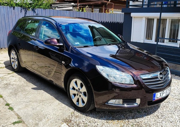 Opel Insignia Sports Tourer 2.0 CDTI Mo-i autó...