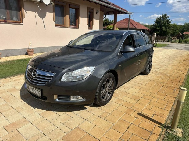 Opel Insignia Sports Tourer 2.0 CDTI Sport (Aut...