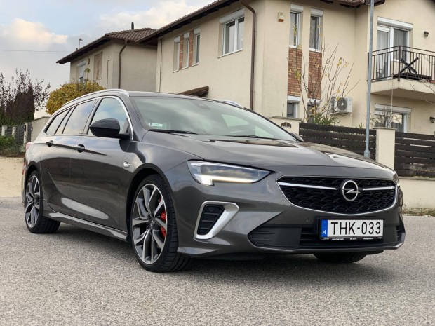 Opel Insignia Sports Tourer 2.0 T AWD GSi (Auto...