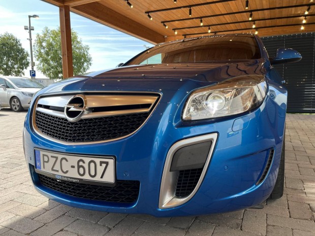 Opel Insignia Sports Tourer 2.8 V6 T OPC AWD (A...