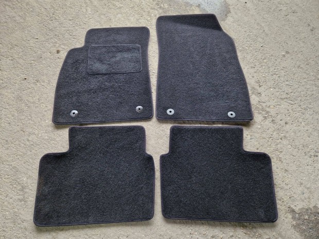 Opel Insignia (2009-2016) mretpontos szvet sznyeg garnitra!