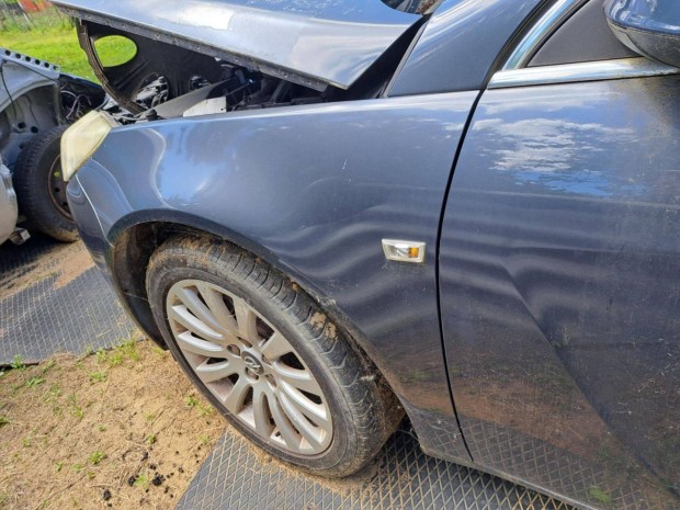 Opel Insignia bal első sárvédő rozsdamentes