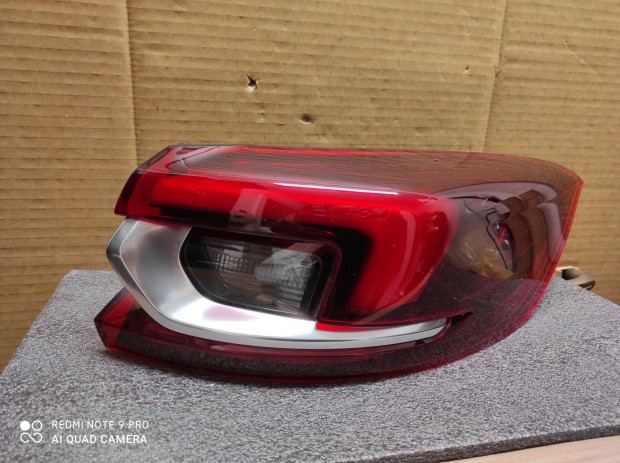 Opel Insignia htslmpa jobb kombi kls 2017,06 -> Ledes