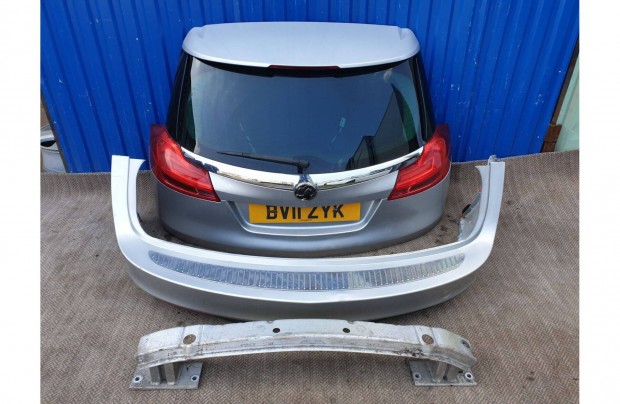 Opel Insignia kombi, ezst csomagtr ajt