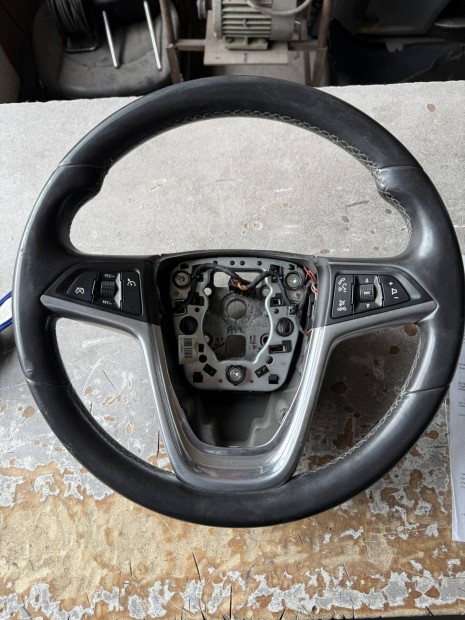 Opel Insignia kormny