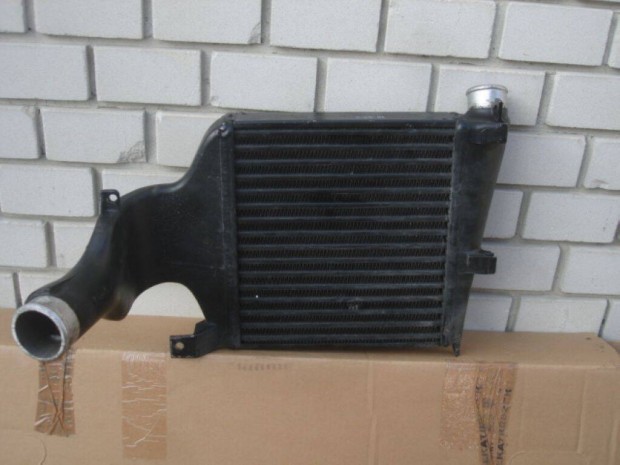 Opel Intercooler ht GM90423628