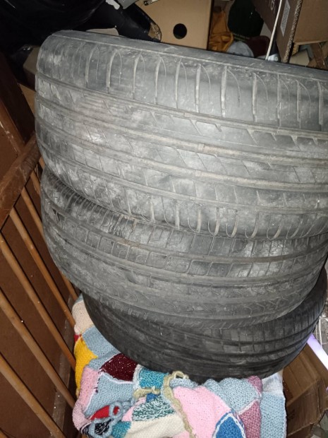Opel J Astrhoz nyri gumiszett elad