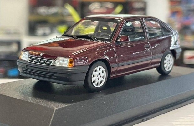 Opel Kadett E 1990 1:43 1/43 Minichamps Maxichamps Edition