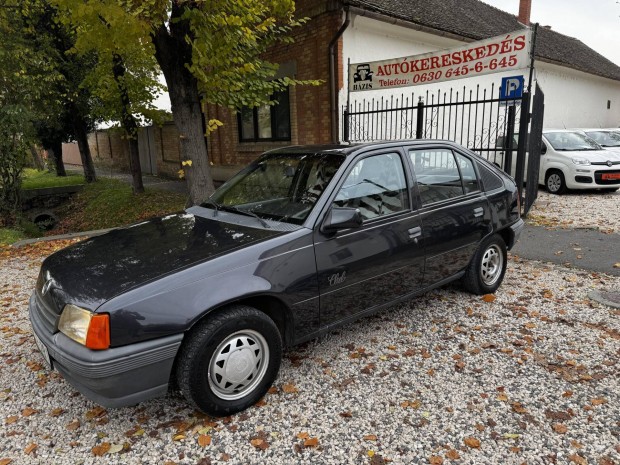 Opel Kadett E 1.6 LS 1991 ta egy gazdnl