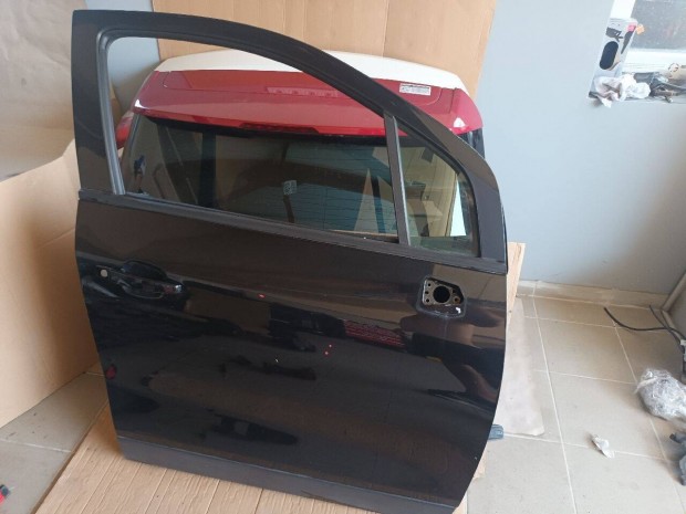 Opel MOKKA Jobb első Ajtó Fekete 10255