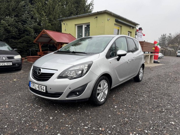Opel Meriva 1.4 T Enjoy benzines