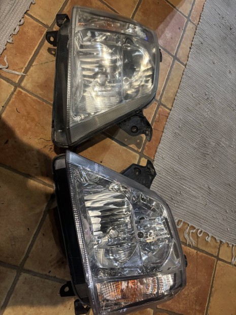 Opel Meriva A elso fenyszoro Gyari