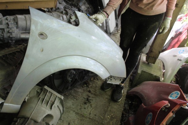 Opel Meriva A jobb első sárvédő