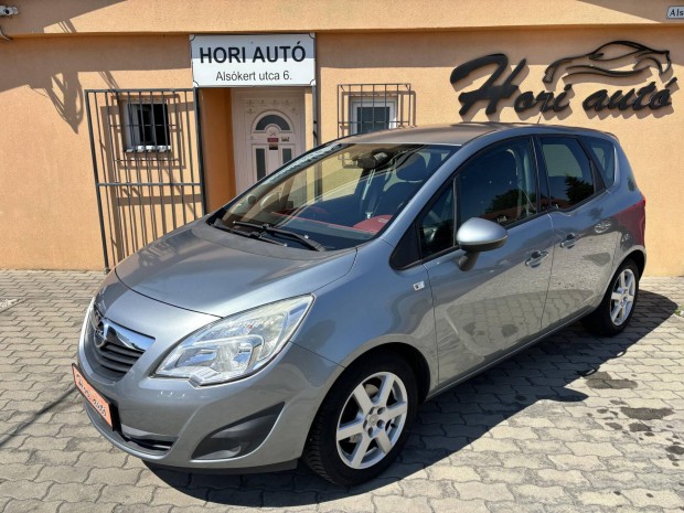 Opel Meriva B 1.4T Edition Szervizkönyv!