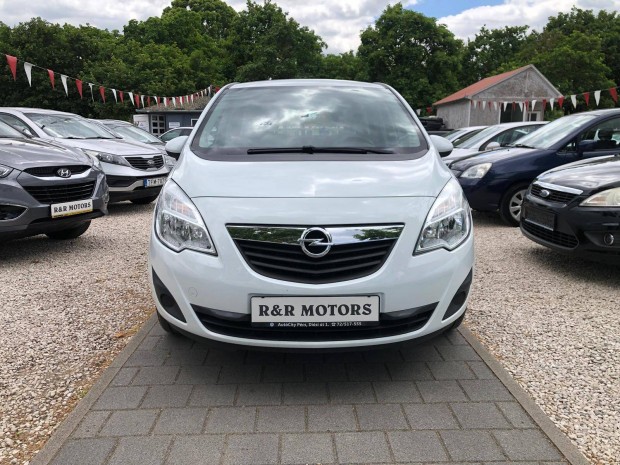 Opel Meriva B 1.4 Active 103000 km !!!Sérülésme...