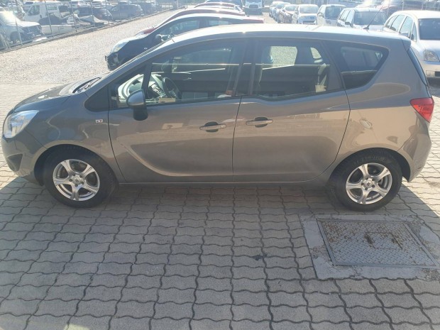 Opel Meriva B 1.4 Active 60000km klima 1tulaj