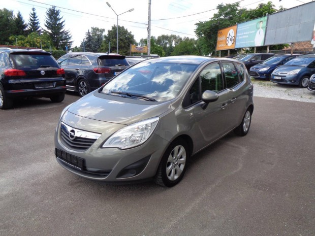 Opel Meriva B 1.4 Active Gyári fényezés! Végig...
