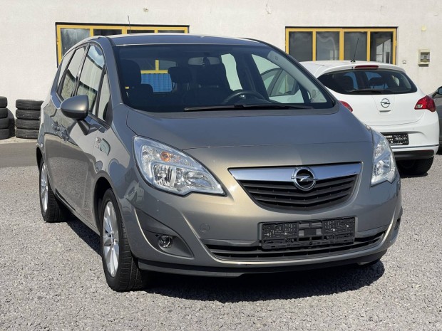 Opel Meriva B 1.4 Active +S�r�l�smentes+V�gigsz...