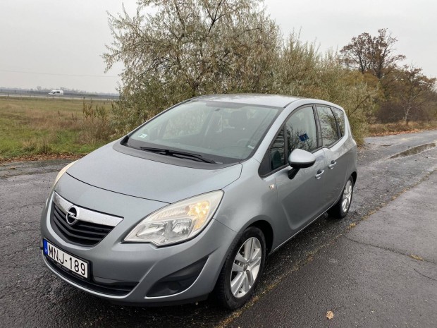 Opel Meriva B 1.4 Cosmo
