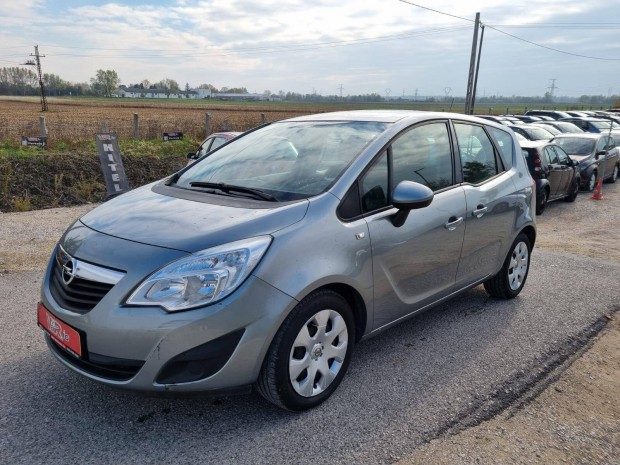 Opel Meriva B 1.4 Design 3 v garancival . ell...