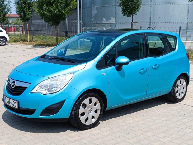 Opel Meriva B 1.4 Enjoy Panorámatetős!