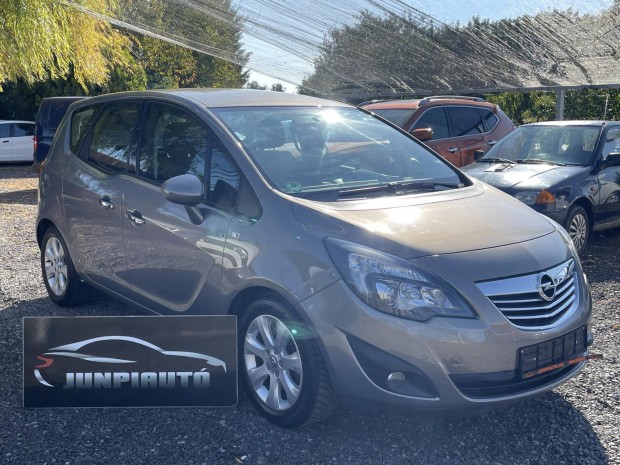 Opel Meriva B 1.4 Rengeteg extrával vonóhorogga...