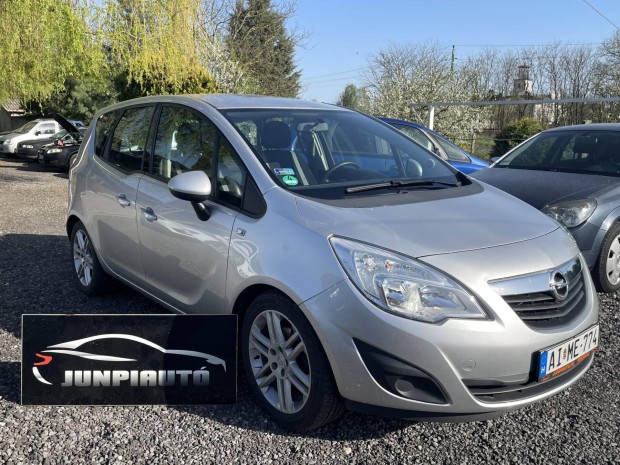 Opel Meriva B 1.4 Szép kényelmes megkímélt egyt...
