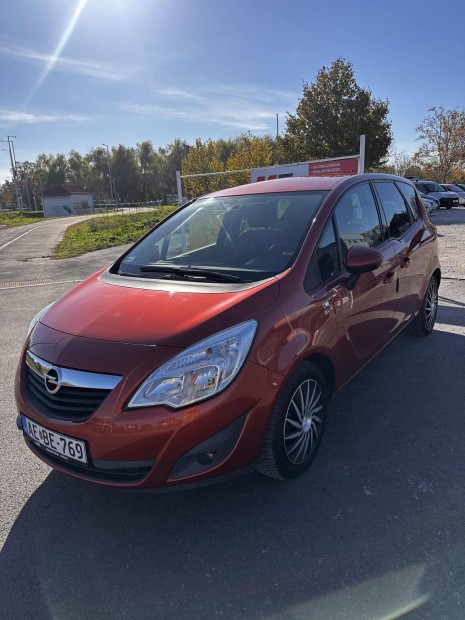 Opel Meriva B 1.4 T Active 143.000 KM Futs Egy...