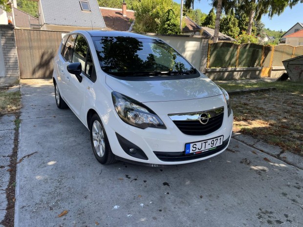 Opel Meriva B 1.4 T Active 185.E KM.Ülésfűtés.D...