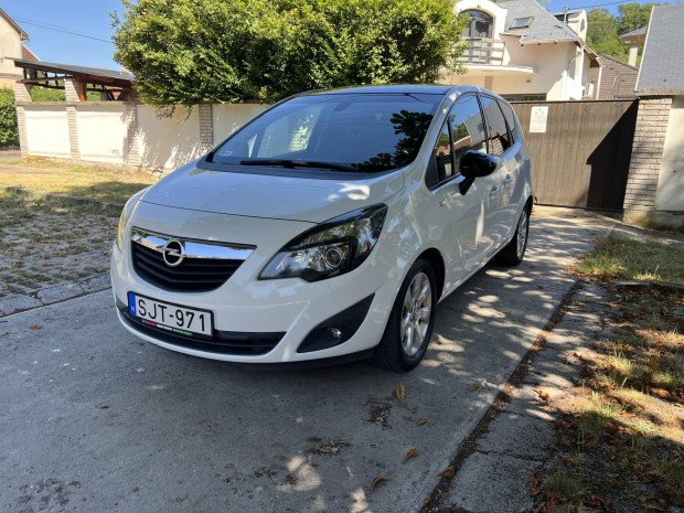 Opel Meriva B 1.4 T Active 185.E KM.Ülésfűtés.D...
