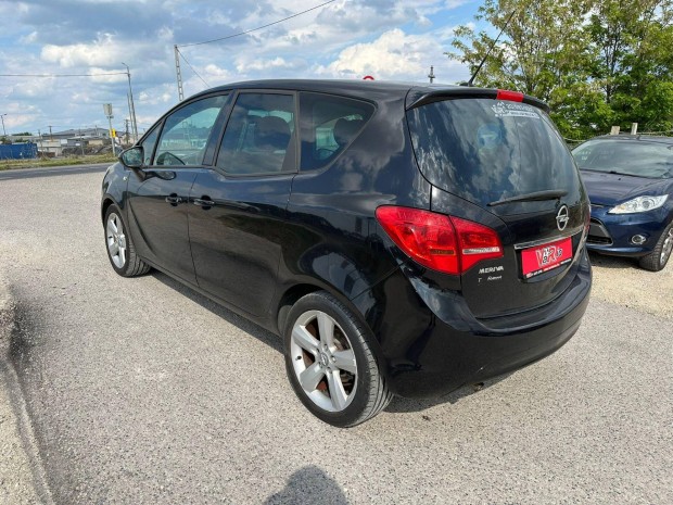 Opel Meriva B 1.4 T Cosmo 3 év garanciával .ell...