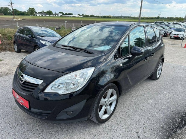 Opel Meriva B 1.4 T Cosmo 3 év garanciával .ell...