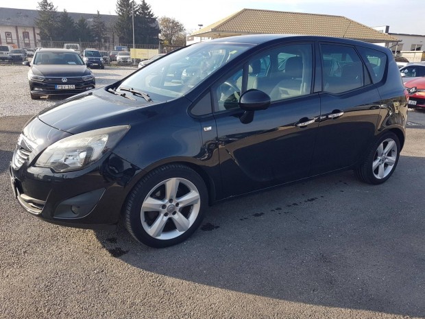 Opel Meriva B 1.4 T Cosmo Digitklma.ls-Korm...