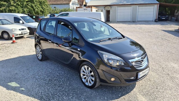 Opel Meriva B 1.4 T Cosmo Szp llapot. ls s...
