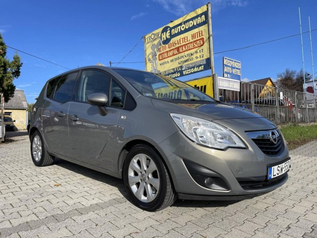 Opel Meriva B 1.4 T Cosmo / Tempomat / Multikor...
