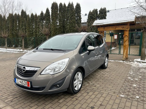 Opel Meriva B 1.4 T Design 87.000KM! / Megkml...