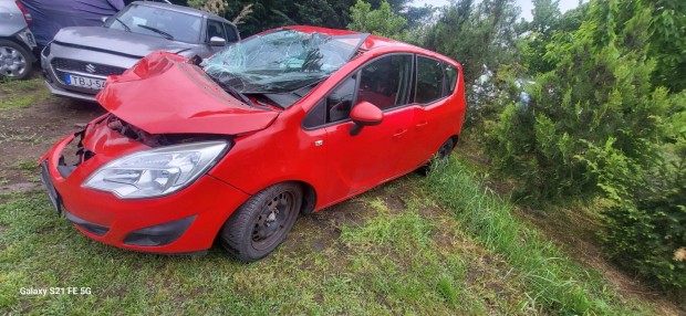 Opel Meriva B 1.4 T Selection