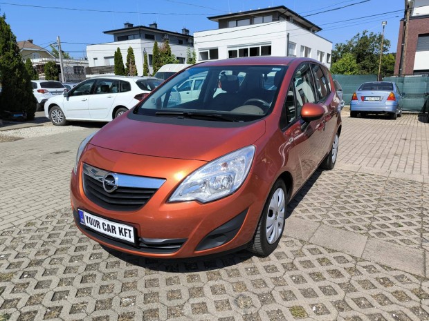 Opel Meriva B 1.4 T Selection
