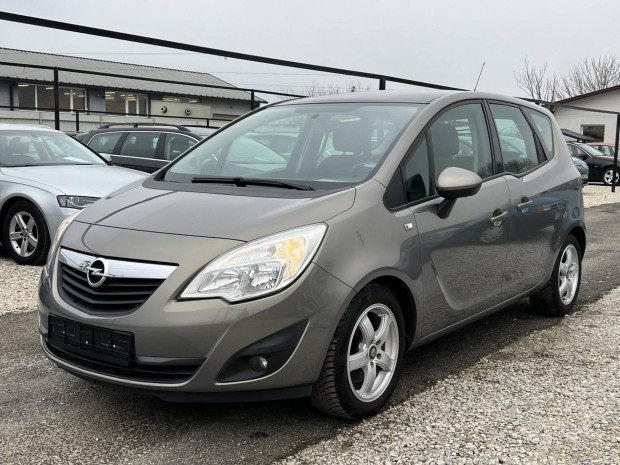 Opel Meriva B 1.7 CDTI Active